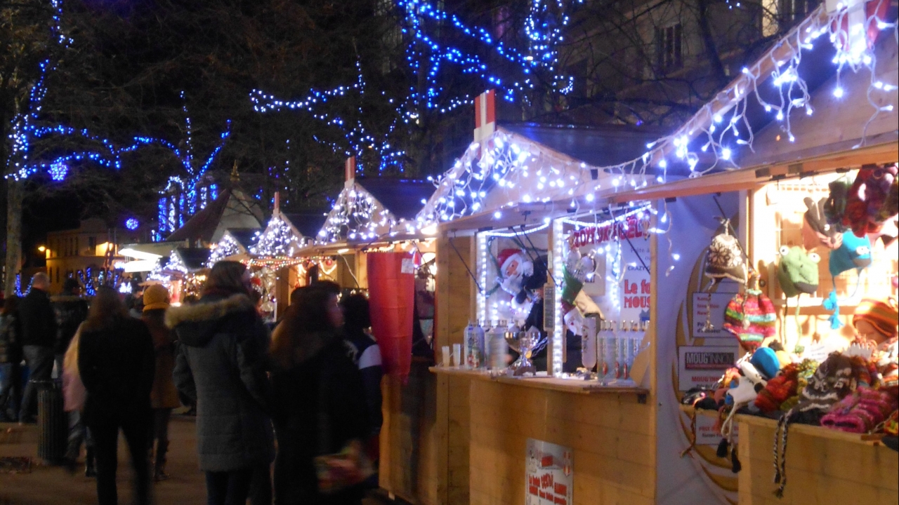 Le Sapin de Noël d'Annemasse : Un Symbole de Joie et de Tradition