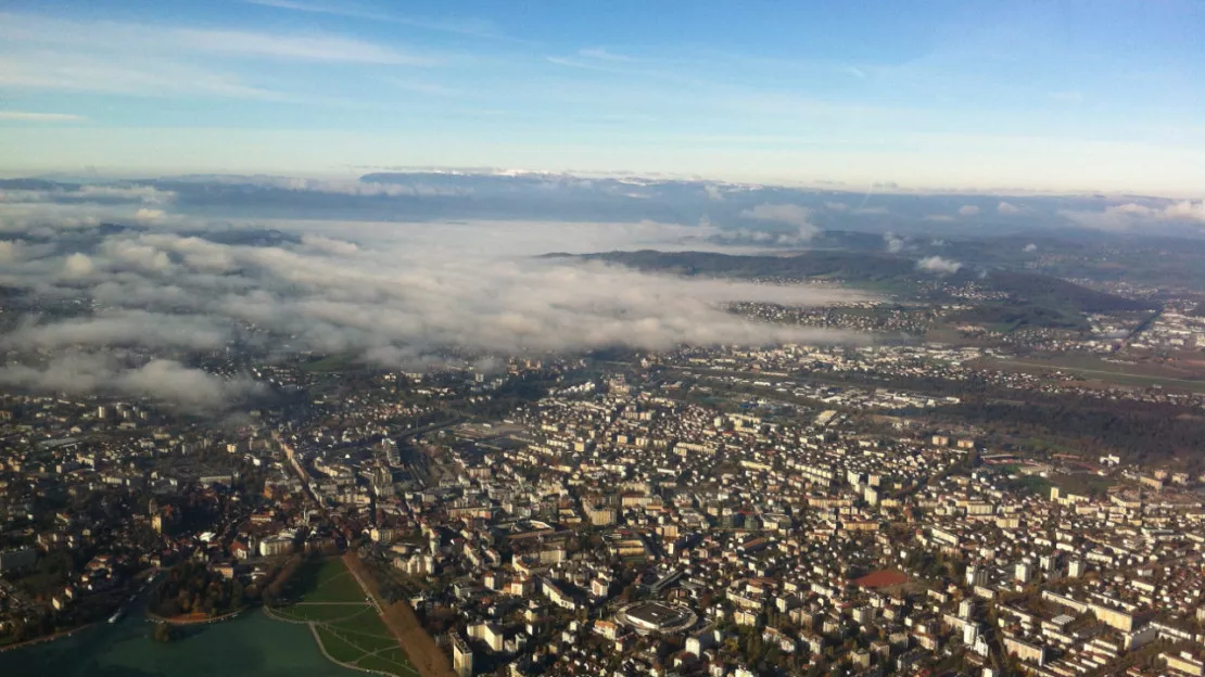 Annecy harmonise ses panneaux de ville