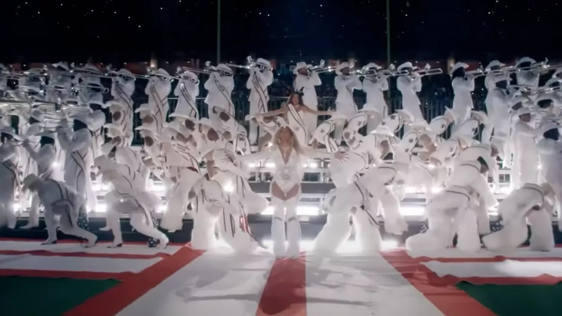 Beyoncé rayonne au half-time show de la NFL !