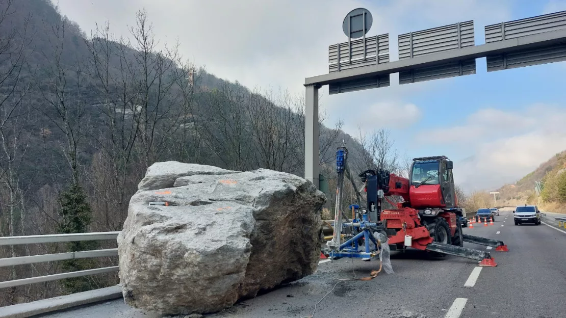 Eboulement RN 90: la RN 90 déja rétablie totalement