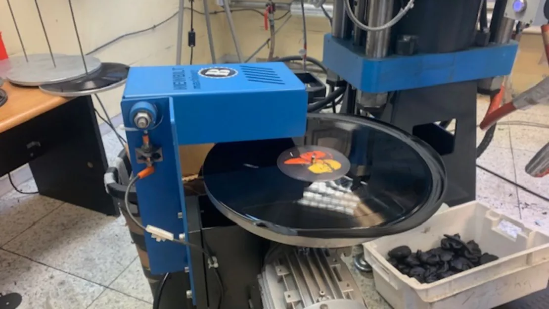 Haute-Savoie : une manufacture de vinyles à Seynod