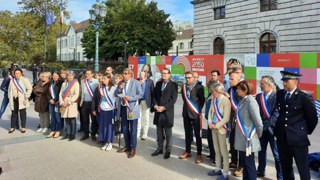 Hommages aux enseignants tués ce lundi