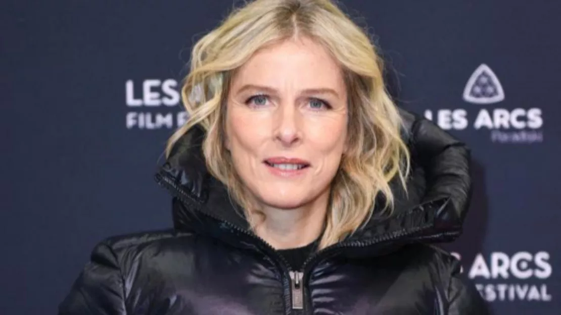 Les Arcs: Karin Viard victime d'une chute à ski