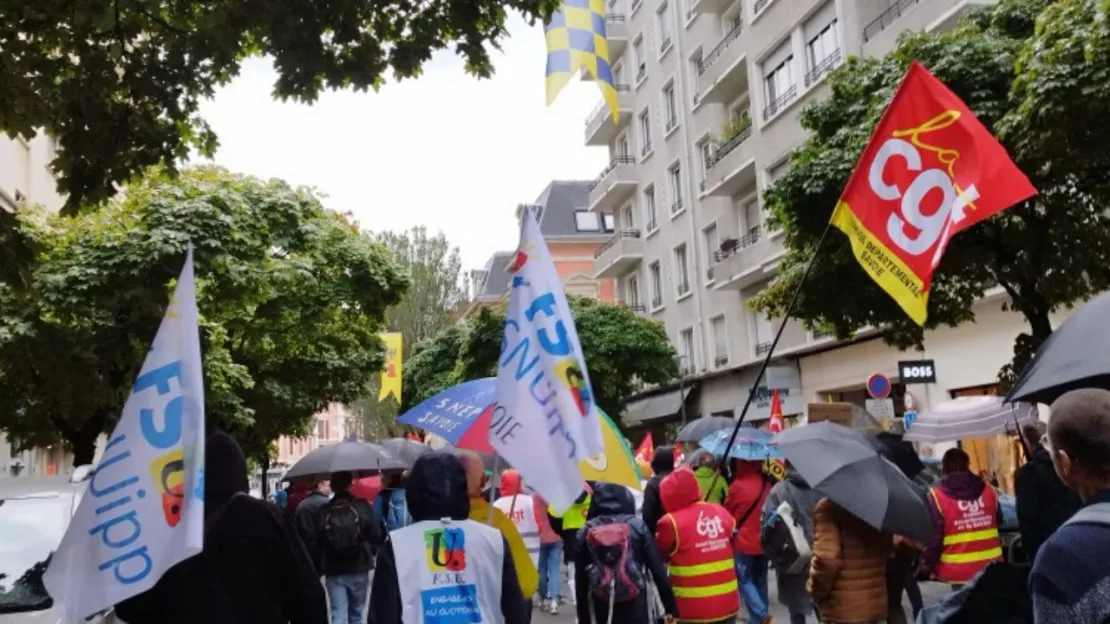 Pays de Savoie : des centaines de personnes dans les rues cet après-midi