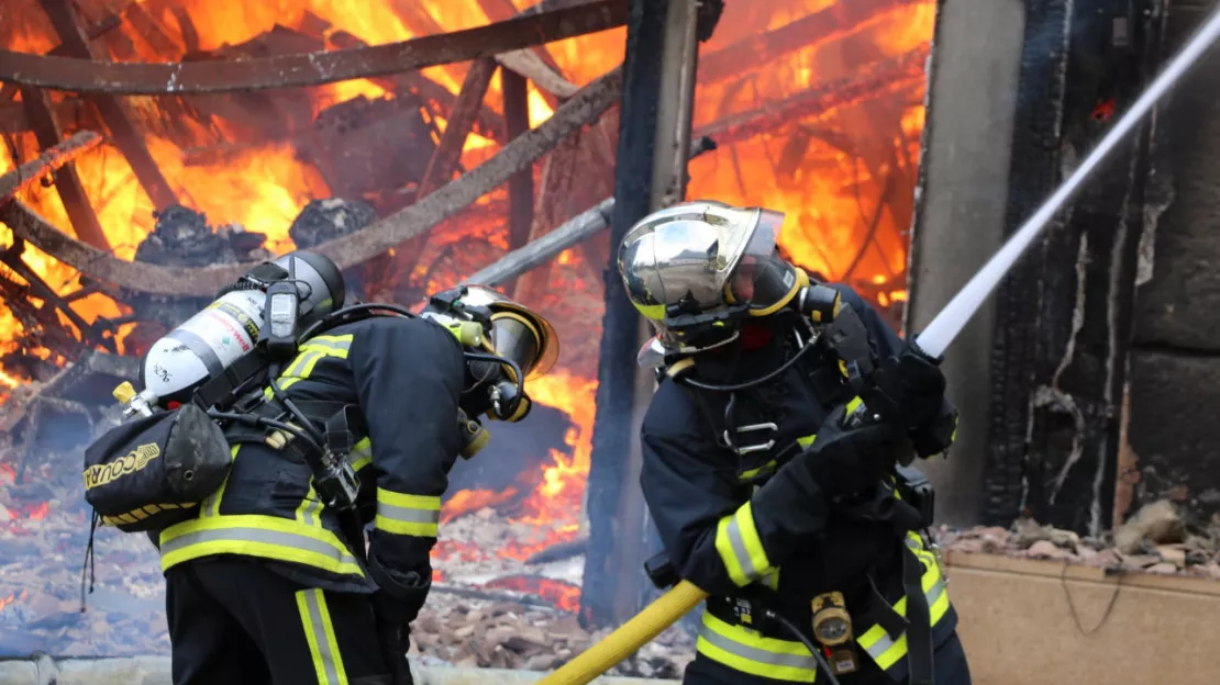 Un chalet victime d’un incendie aux Gets