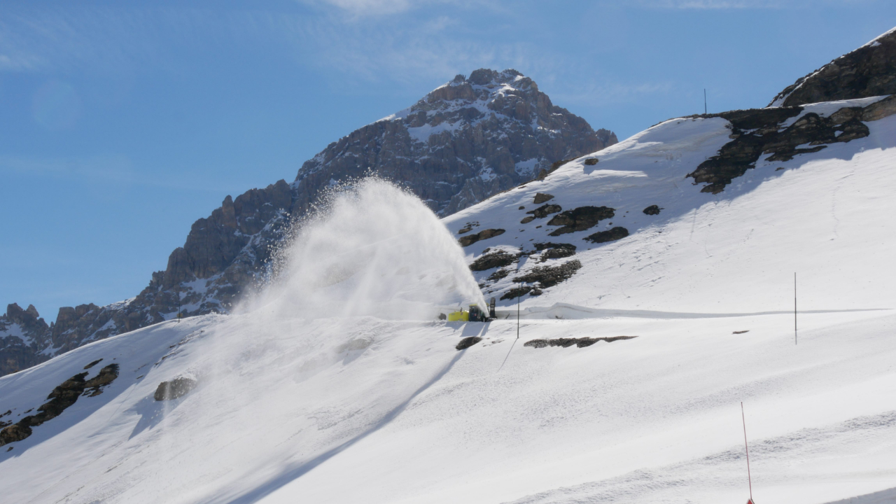 Top départ du déneigement des grands cols de Savoie